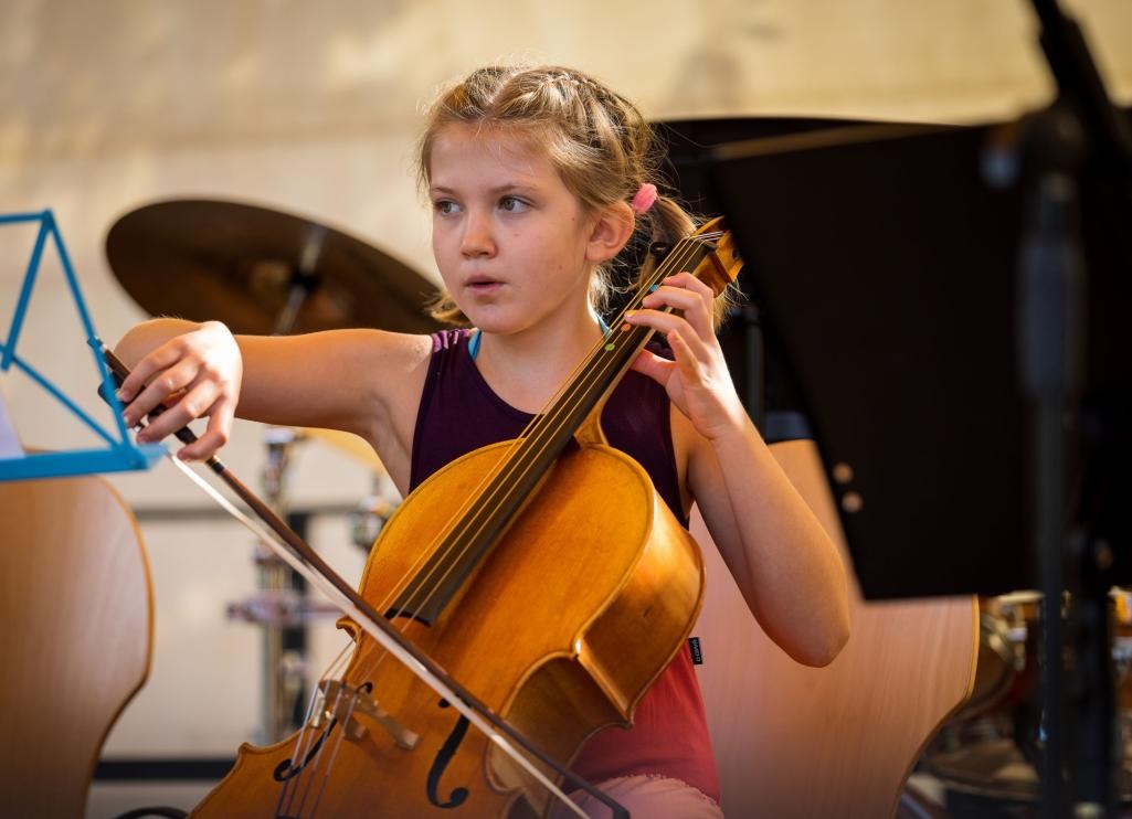 Mädchen am Cello Mädchen am Cello