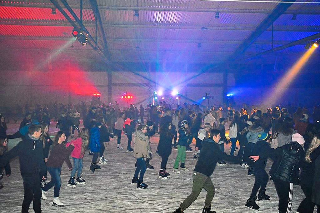 Teilnehmer der Eisdisco